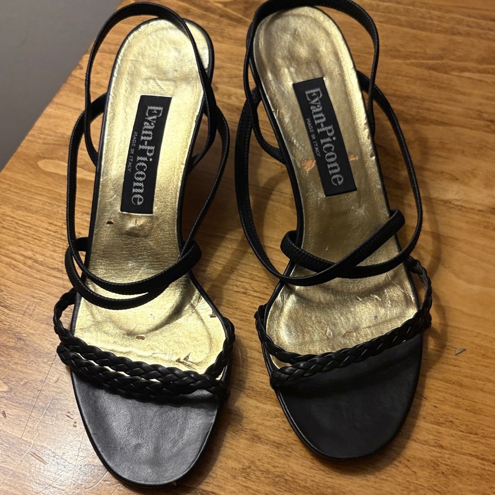 Evan Picone Black and Gold Heels